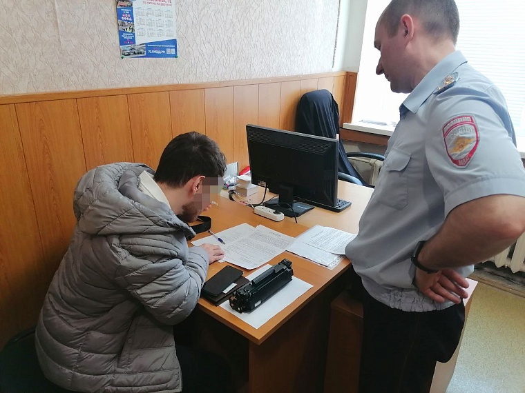 В Тюмени оштрафовали водителя каршерингового автомобиля