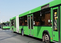 Тюменцам объяснили, почему в жару по городу курсируют автобусы без кондиционеров