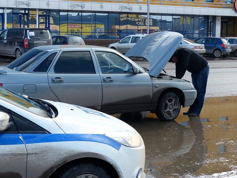 На тюменских дорогах началась борьба с «колхозным» ксеноном