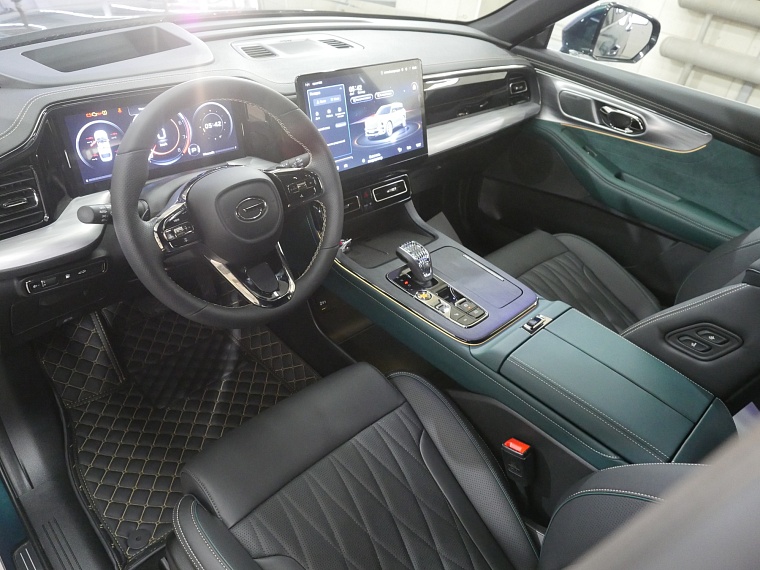 Новый GAC GS8: пять метров роскоши и комфорта