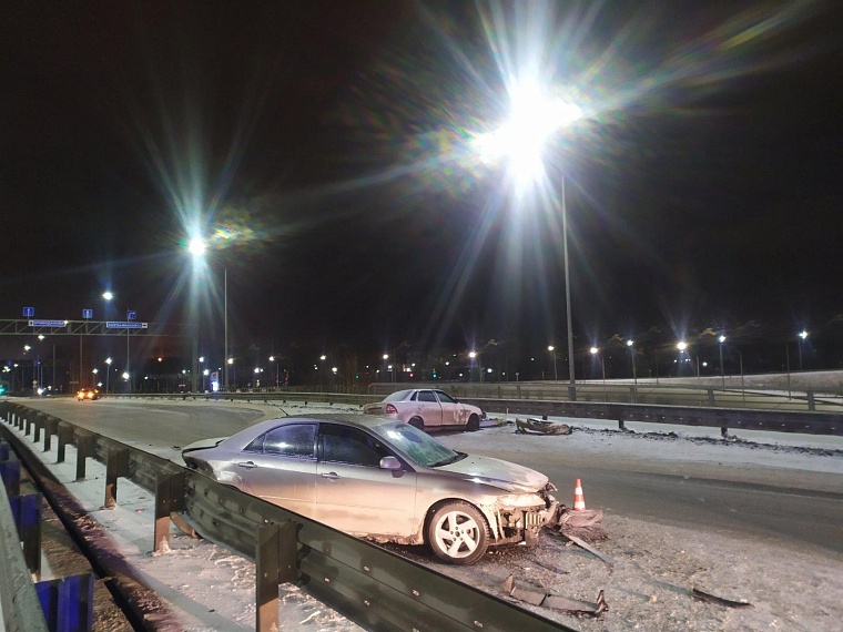 Пьяный водитель на "Мазде" разбил две "Лады"