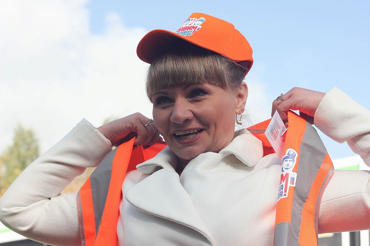 В заездах на автобусах победила чемпионка прошлого года