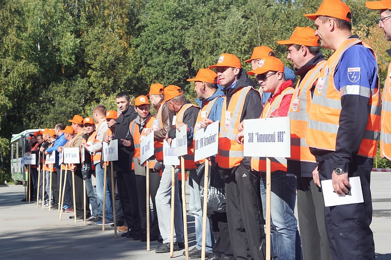 В заездах на автобусах победила чемпионка прошлого года