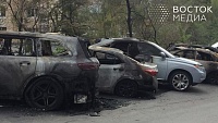 Семь автомобилей сгорели за ночь во Владивостоке