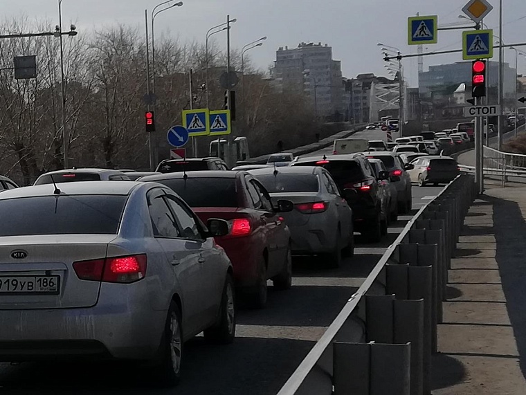 В районе Гилевской рощи в Тюмени на три месяца перекроют дорогу: схема