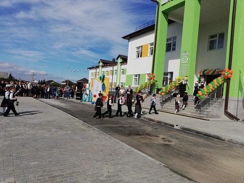 В районе тюменской школы №52 построят тротуары