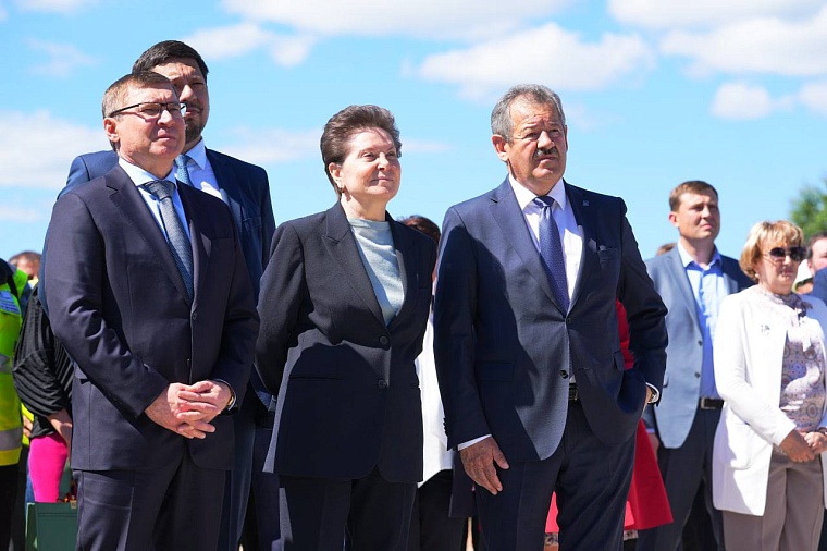 В Сургуте начали строительство второго моста через Обь