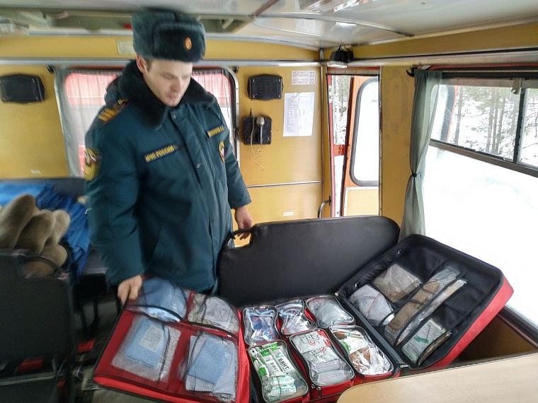 Почему машины глохнут в мороз: рекомендации пожарных мобильного пункта обогрева