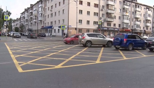 "Вафельная" разметка появится еще на 22 тюменских перекрестках