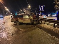 На объездной в Тюмени погиб водитель ВАЗ-2104