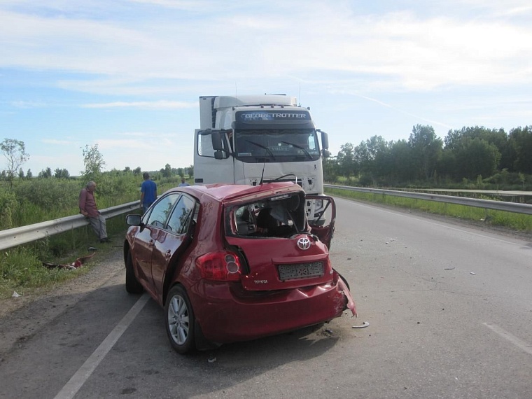 Водитель опрокинутой «Лады» скрылся с места ДТП, оставив в машине пьяную пассажирку