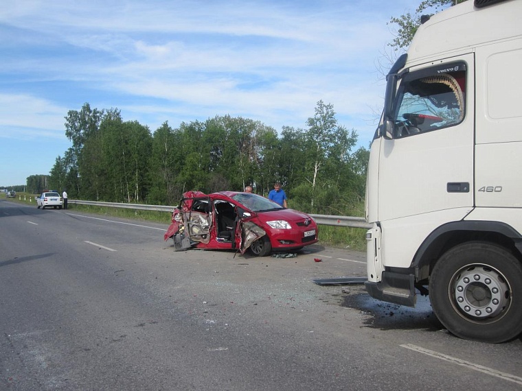 Водитель опрокинутой «Лады» скрылся с места ДТП, оставив в машине пьяную пассажирку