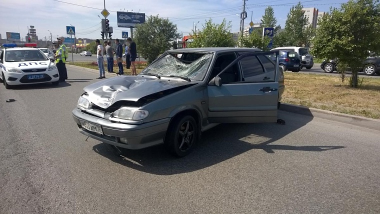 Водитель опрокинутой «Лады» скрылся с места ДТП, оставив в машине пьяную пассажирку