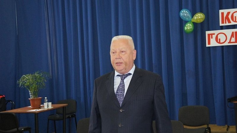 Лучший кондуктор ПАТП №1 Елена Карданова работает на автобусе маршрута №85