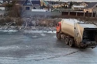 35-летний тоболяк устроил дрифт на мусоровозе