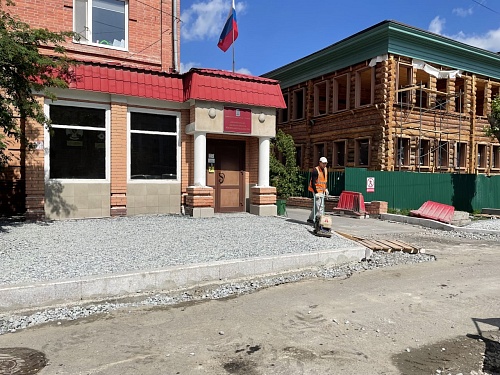 На улице Кирова в Тюмени появятся гранитные бордюры