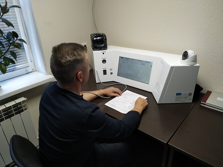 Водителей тюменского ДРСУ-1 на алкоголь проверяет автоматический терминал