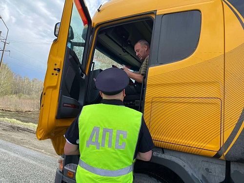 Александр Моор рассказал о ситуации на трассе Тюмень - Омск в Абатском районе