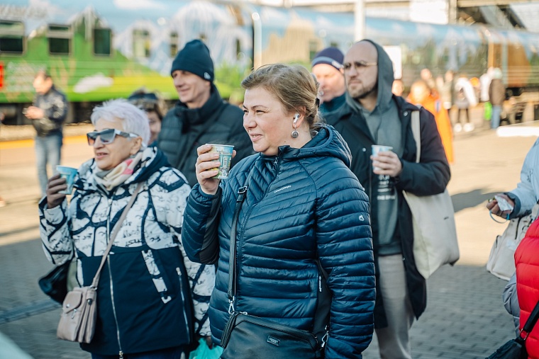 Впервые в Сибири! В Тюмень прибыл поезд с туристами из центральной России