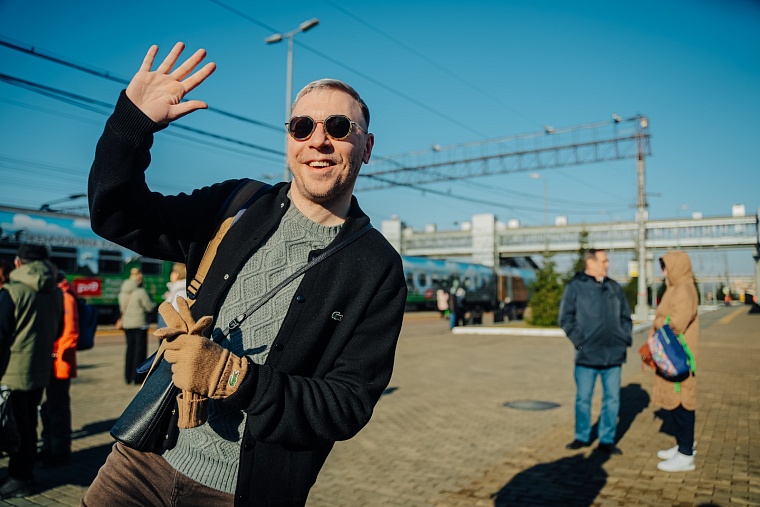 Впервые в Сибири! В Тюмень прибыл поезд с туристами из центральной России