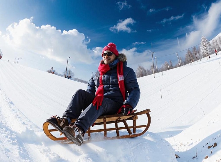 Тюменский врач рассказал, как избежать травм во время зимних развлечений