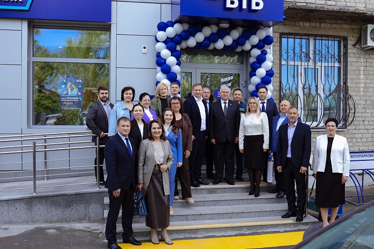 Обновленный офис ВТБ открылся в Ялуторовске
