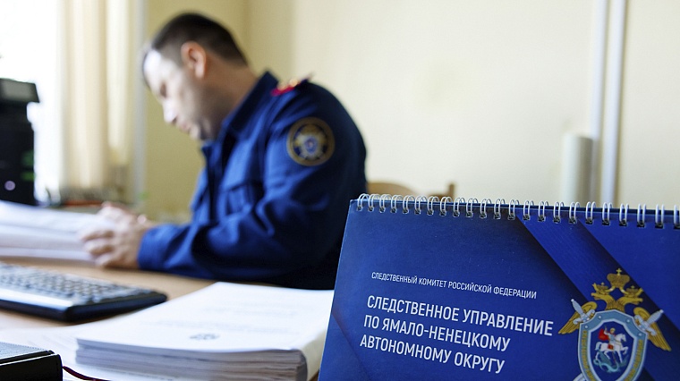 Экс-полицейский на Ямале купил права и принимал экзамены у будущих водителей