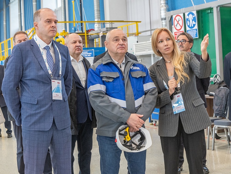 Презентация экспозиции, приуроченной к 50-летию Нового Уренгоя, для делегации ПАО «Газпром»