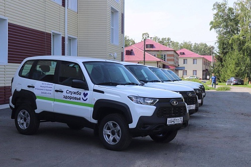 В Казанском районе в облбольницу передали девять автомобилей для медиков