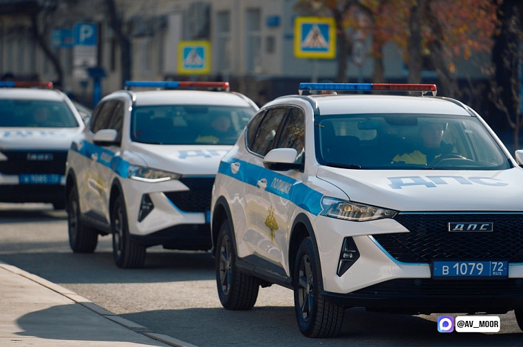 Александр Моор поздравил сотрудников органов внутренних дел с профессиональным праздником