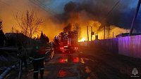 Крупный пожар в Успенке: 13 домов сгорело, СК проводит проверку, МЧС направляет аэромобильную группировку