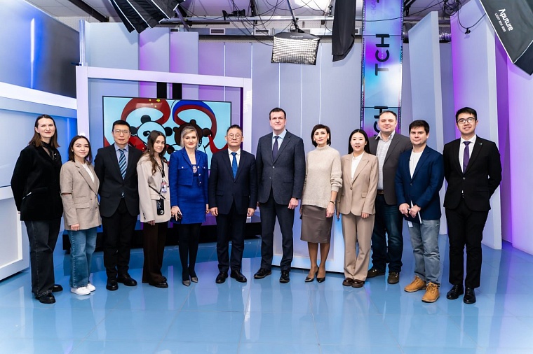 Из Тюмени в Пекин: власти обсудили запуск прямых авиарейсов