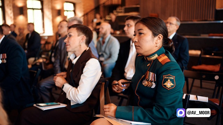 Александр Моор - о женщинах из «Боевого кадрового резерва»: Их опыт в зоне проведения СВО очень полезен