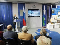 В Тюменской облдуме открылась выставка, посвященная 60-летию промышленной добычи нефти