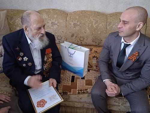 Ветеран-фронтовик, почетный гражданин Тюмени Михаил Костюрин отметил 102-летие