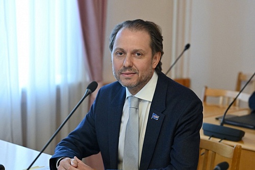 Владимир Сысоев официально сложил полномочия заместителя председателя Тюменской областной думы