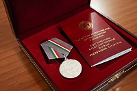 Директор школы Тобольска получил медаль Татарстана «За доблестный труд»