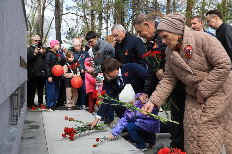 В Тюмени открылся обновленный сквер Тридцатилетия Победы