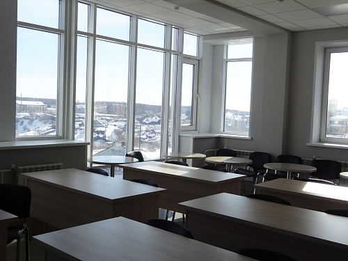 Официально: в 11 муниципалитетах Тюменской области школьников перевели на дистант