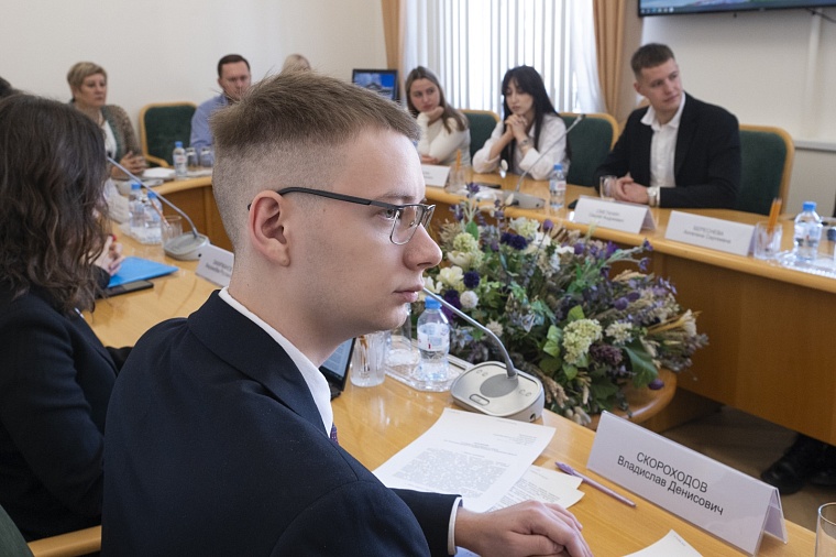 Молодежный общественный совет начал работу при уполномоченном по правам человека в Тюменской области