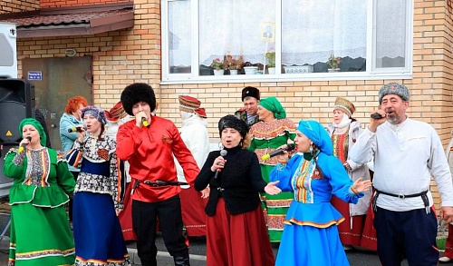 В Тюменской области творческие коллективы поощрили грантами