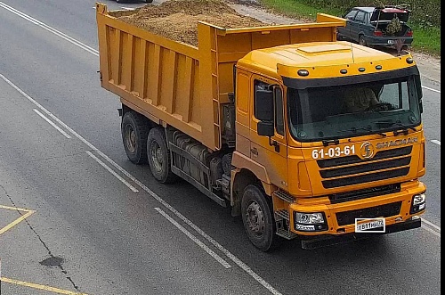 В Тюмени будут штрафовать водителей, перевозящих сыпучие грузы без полога