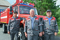 Александр Моор встретился с героями-пожарными в Большом Сорокино