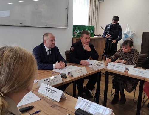 Тюменских пенсионеров призвали не полагаться во всем на внуков