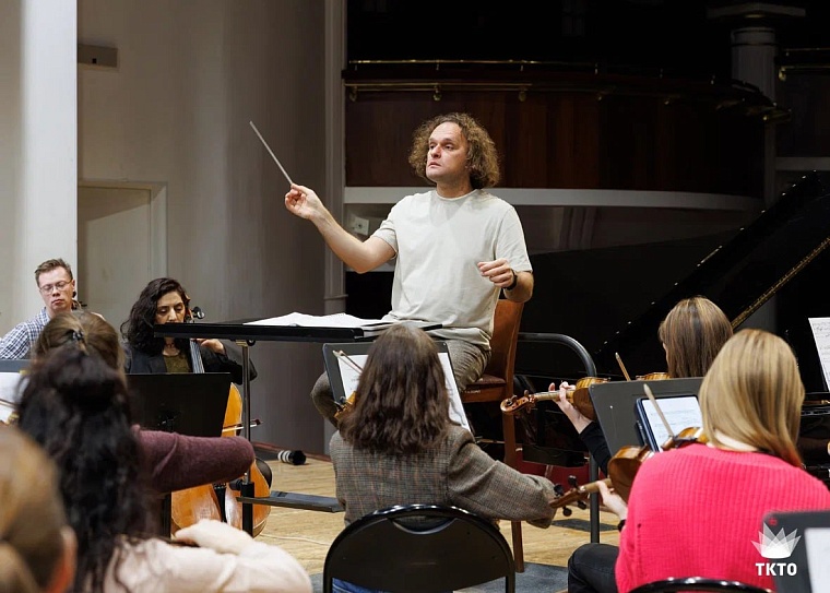 Тюменский филармонический оркестр записывает для радио "Орфей" лучшие произведения русской классики