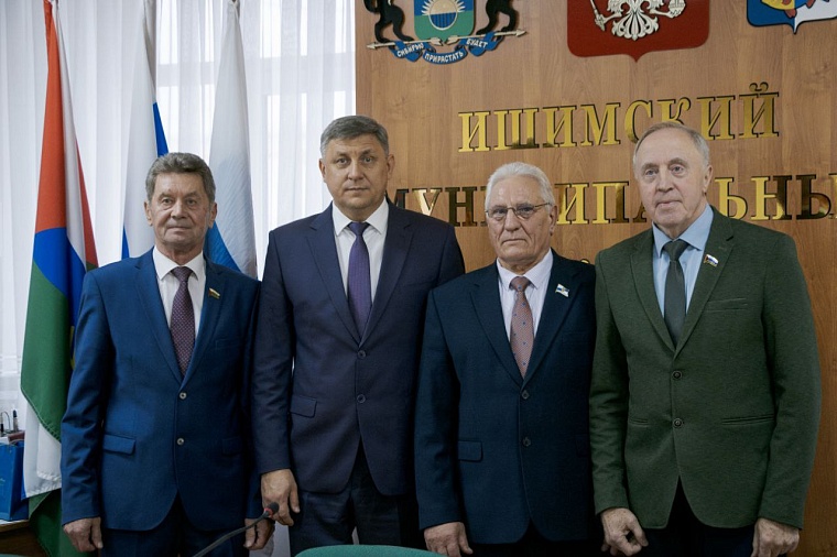 Сергей Ломовцев переизбран главой Ишимского округа