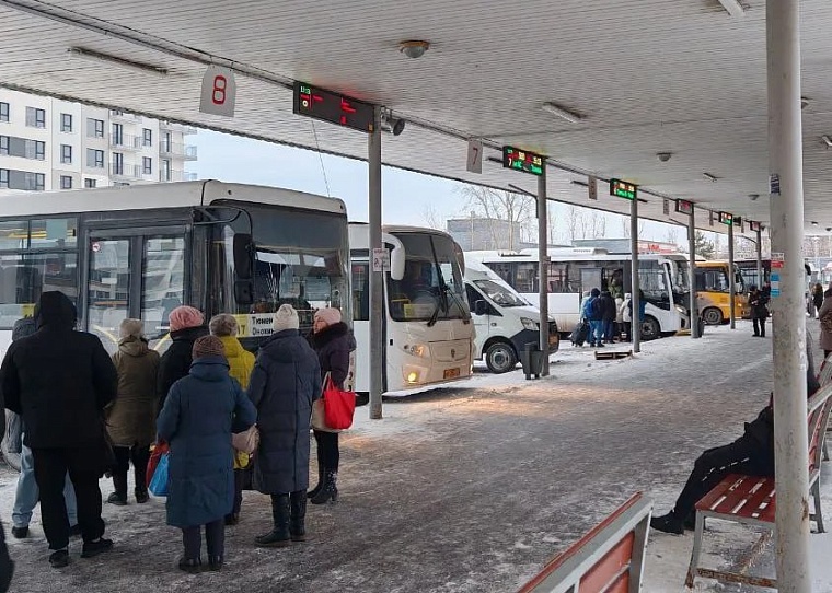Тюменский автовокзал меняет график движения автобусов в новогодние праздники