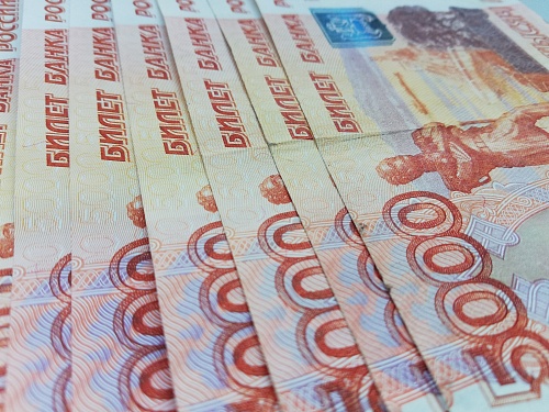 В Тюменской области прогнозируют рост средней зарплаты до 86,5 тыс. рублей в месяц