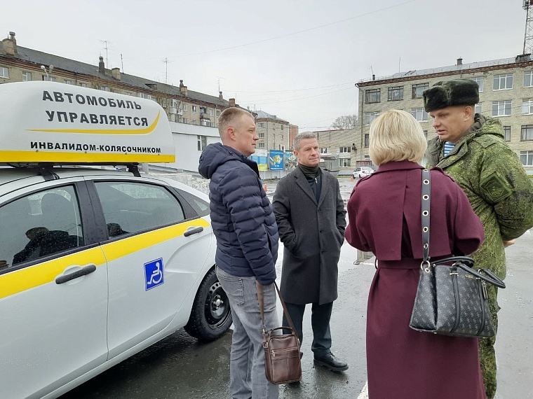 В Тюмени ветеранов СВО с инвалидностью бесплатно обучат вождению спецмашин