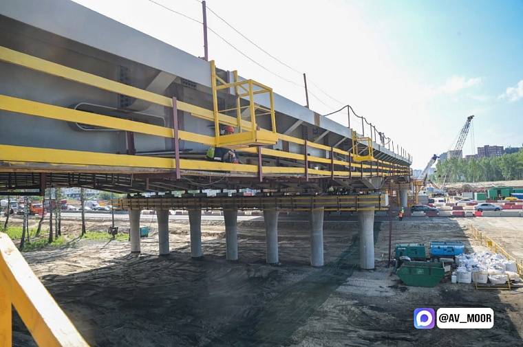 Александр Моор: В этом году ремонтируем более 350 км дорог и продолжаем строить новые развязки!